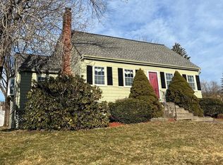 18 Skyline Dr, Franklin, MA 02038