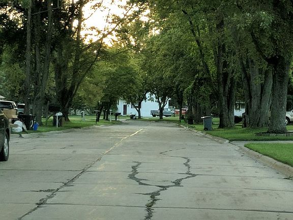 5th image of 373 Cardinal Dr
