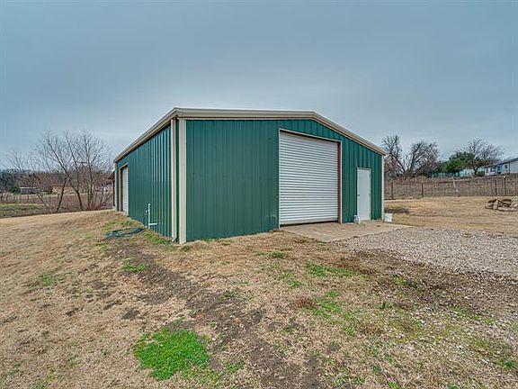 4th image of 442 Goliad Cir