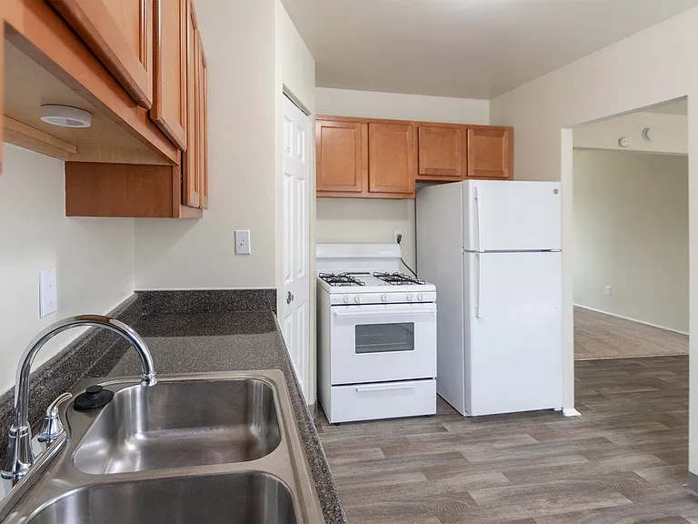 Colonial Ridge — Photo 41