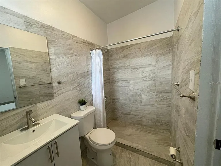 527 Urb La Rambla Calle Navarra — Photo 9