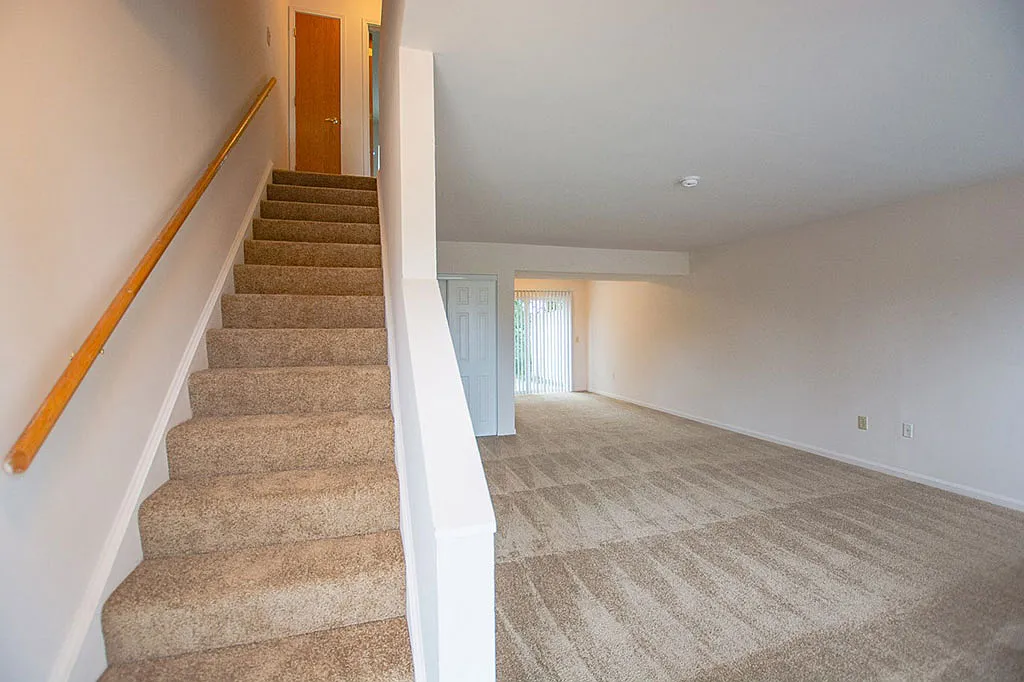 Walnut Creek Apartments — Photo 2