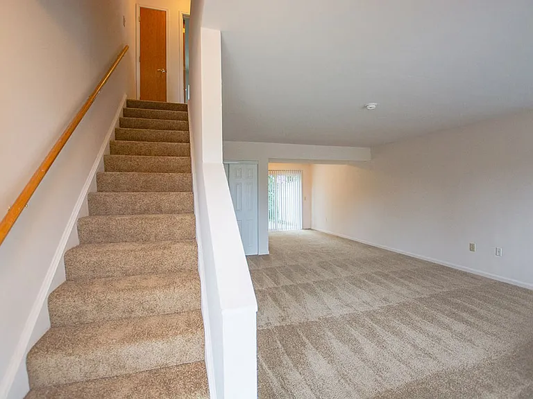 Walnut Creek Apartments — Photo 2