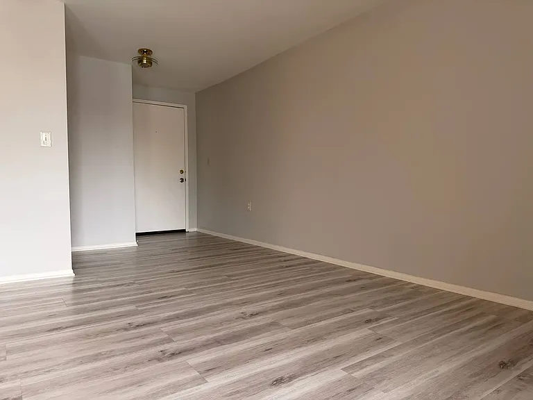 18050 Chalet Dr #303 — Photo 14