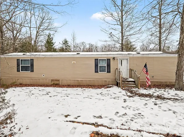 1846 Apple Blossom Rd, York, SC 29745