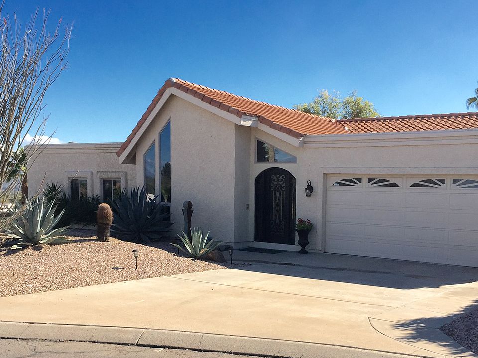 1st image of 10401 N Sarazen Cir