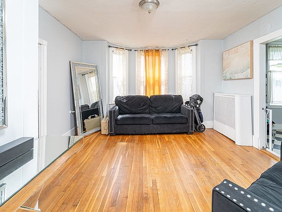 3rd image of 68 Cook Ave