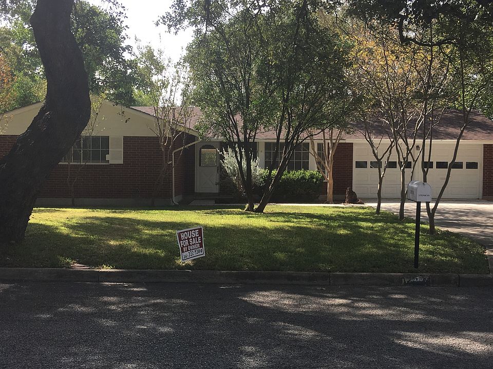 1st image of 2630 Waterford Dr