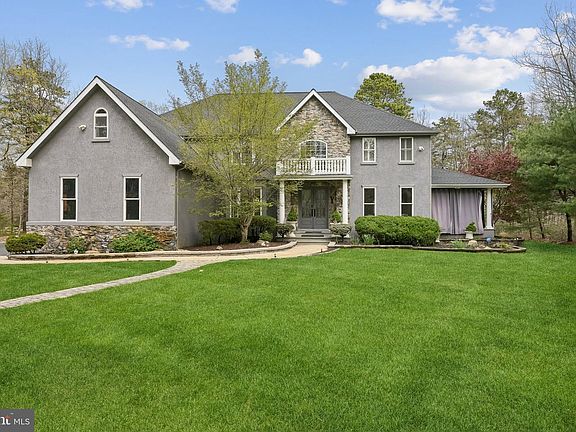 3rd image of 24 Serenity Ct