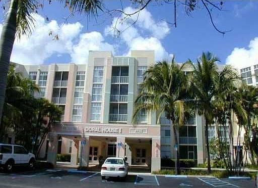 1st image of 9755 NW 52nd St APT 517