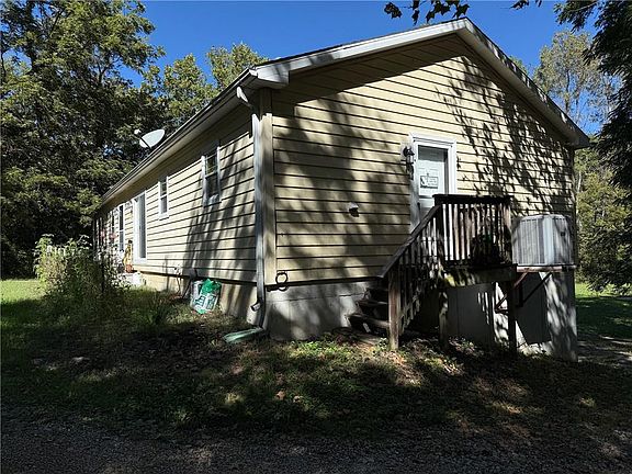 3rd image of 8888 SE Highway 69