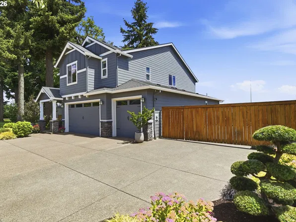 1032 S Willow St, Canby, OR 97013