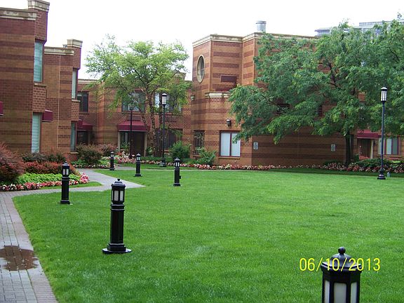 Garden / Grass Playarea