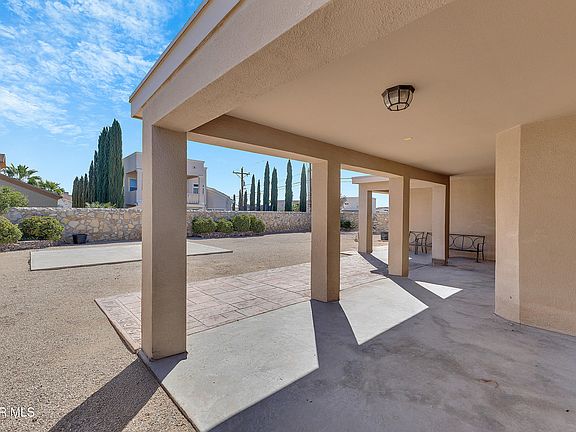 4th image of 3700 Tierra Lisboa Ln