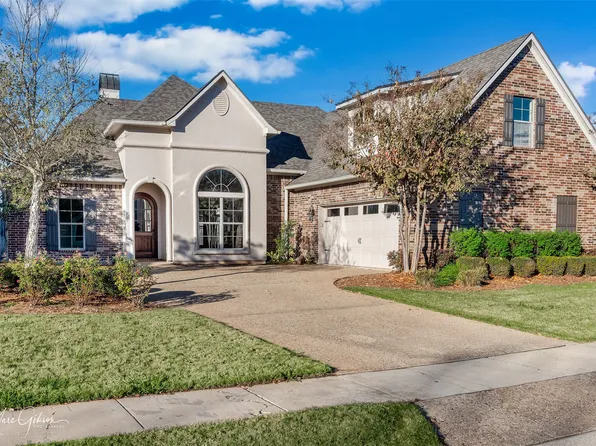 305 Paris Pl, Bossier City, LA 71111