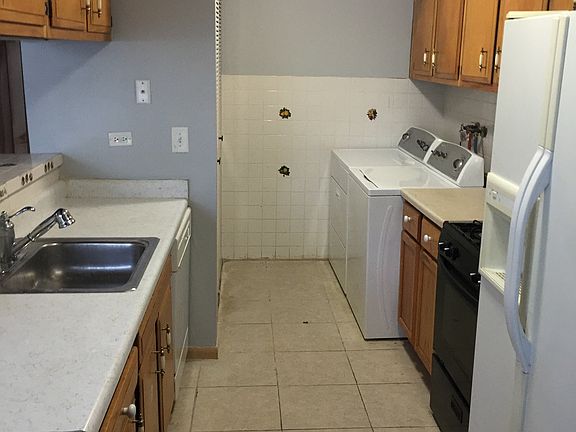 5th image of 1276 Prairie Ave Unit B