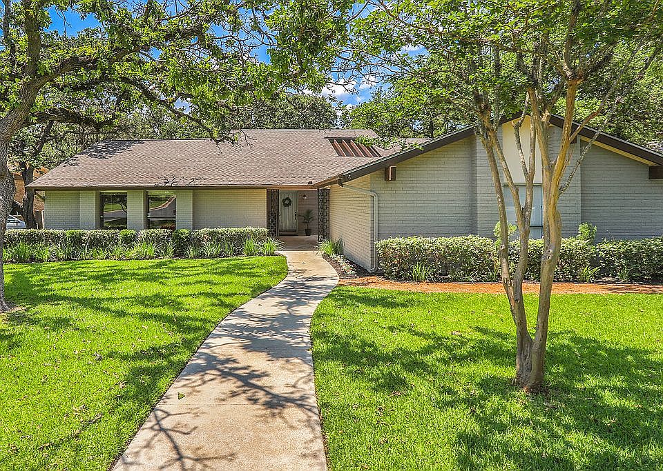 Open House Today  11-2 
