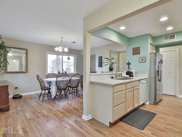 13 Northlake Dr #13 — Photo 13