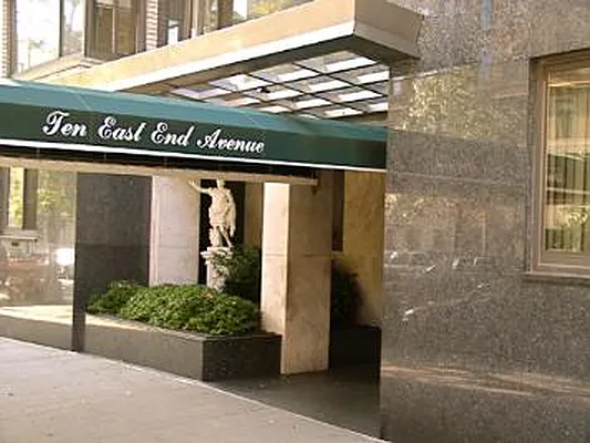 Sold by Corcoran | media 14