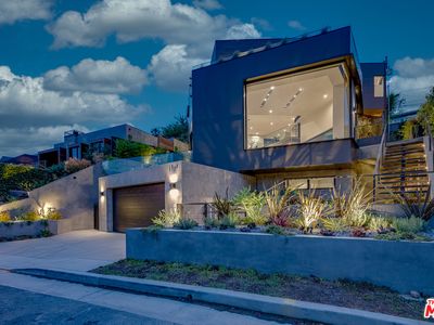 1767 Sunset Ave, Santa Monica, CA, 90405