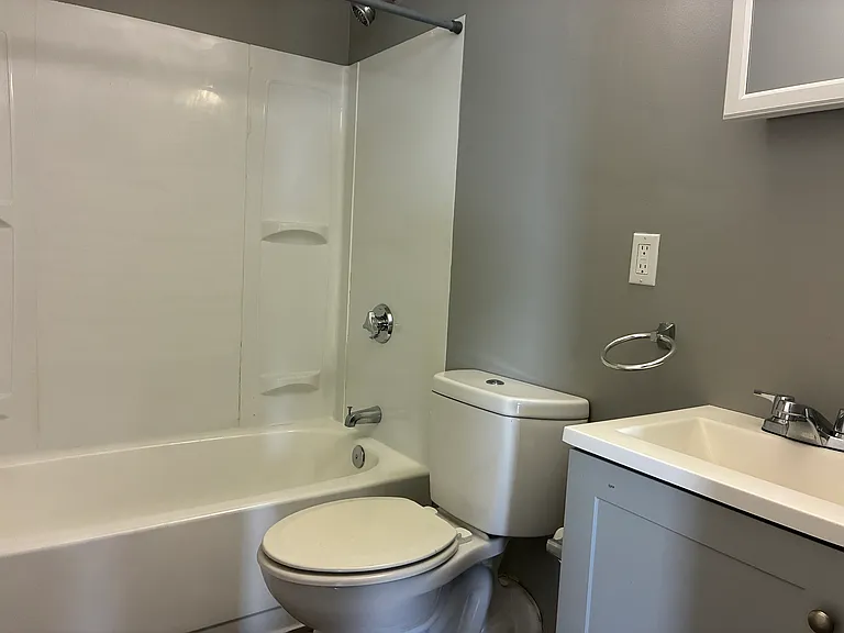 348 Main St #323 — Photo 2