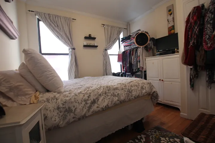 500 E 74th St #2H — Photo 3