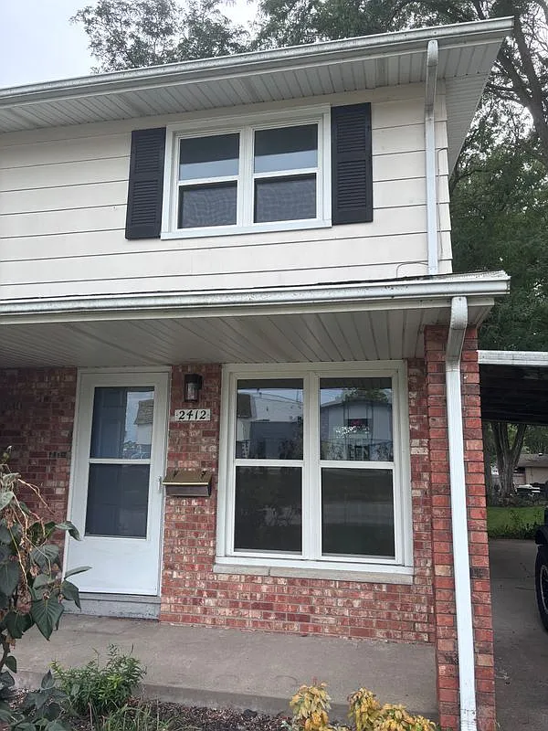 2 bed, 1.0 bath, 1344 sqft, $1,185 — Photo 2