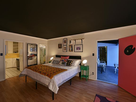 3rd image of 1339 N Indian Canyon Dr #8