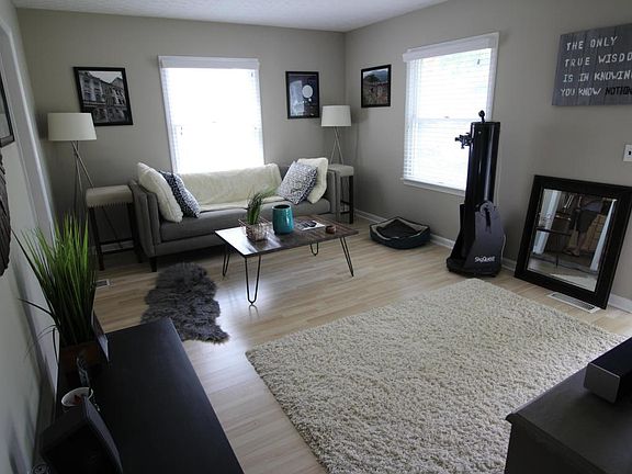 2nd image of 5596 Indianola Ave