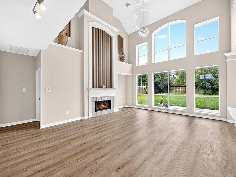 1007 Brannon Park Ln — Photo 10