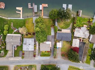 2403 185th Ave E, Lake Tapps, WA 98391