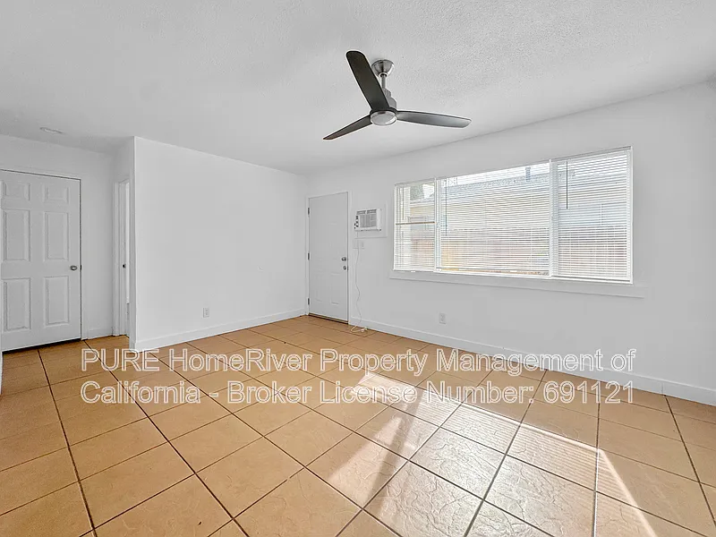2 bed, 1.0 bath, 700 sqft, $2,000 — Photo 4