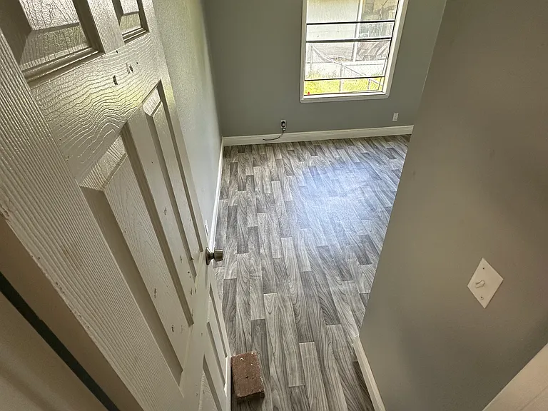 2727 Downing Dr — Photo 14
