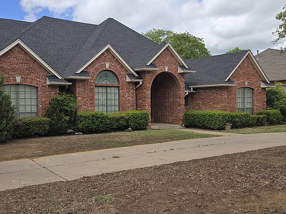 2nd image of 2809 Timber Ridge Dr