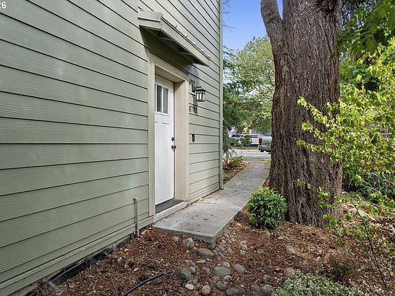 4th image of 8780 SE Flavel St