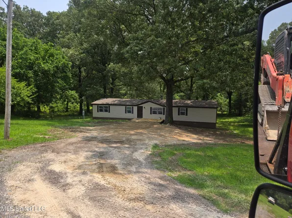 10752 Honey Ridge Dr, Hernando, MS 38632