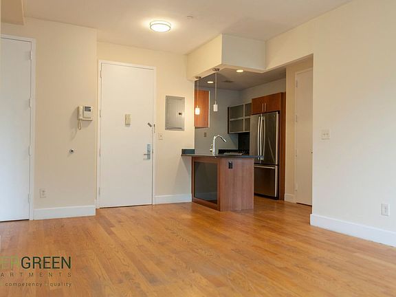 2nd image of 756 Myrtle Ave APT 6l
