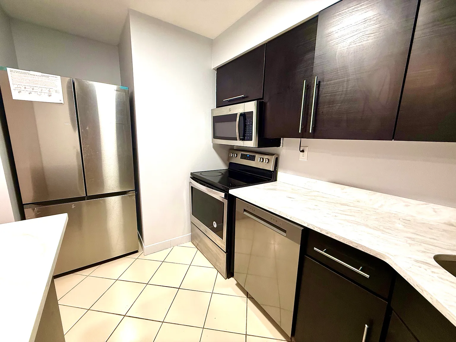 2 bed, 807 sqft, $2,450 — Photo 4