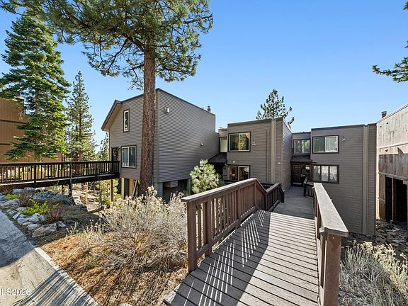 5th image of 133 Holly Ln