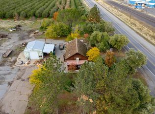 22410 Manor Ln, Red Bluff, CA 96080