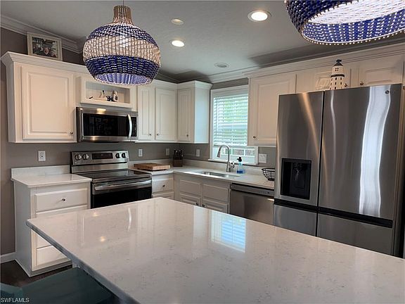 2nd image of 1626 Diamond Lake CIR