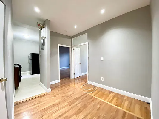 Rented by Bruma Realty LLC | media 29