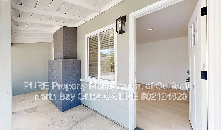 480 Washington Ct — Photo 4