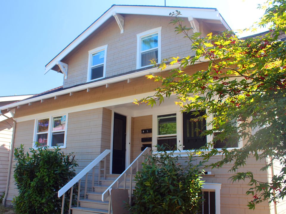 2nd image of 5032 21st Ave NE APT C