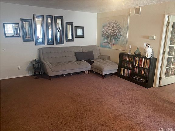 3rd image of 18530 Hatteras St Unit 320
