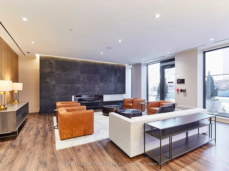 21 Park St E #1803 — Photo 30