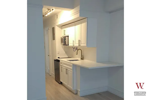 Rented by Wohlfarth & Associates Inc | media 21