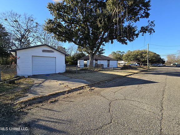 601 Saratoga Dr, Long Beach, MS 39560 | Zillow