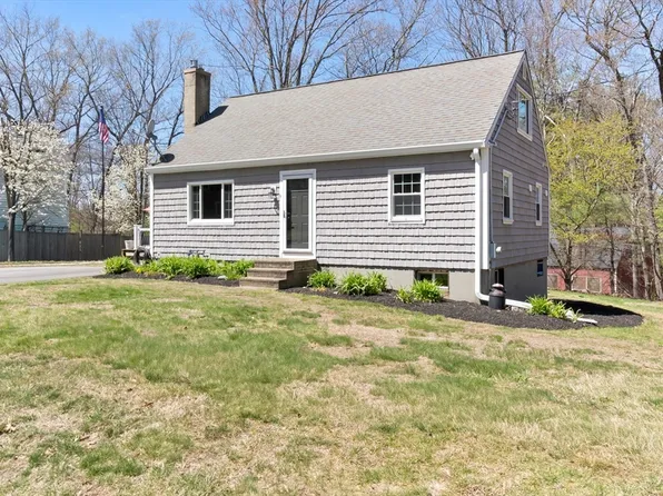 6 Ashcroft Cir, Groveland, MA 01834