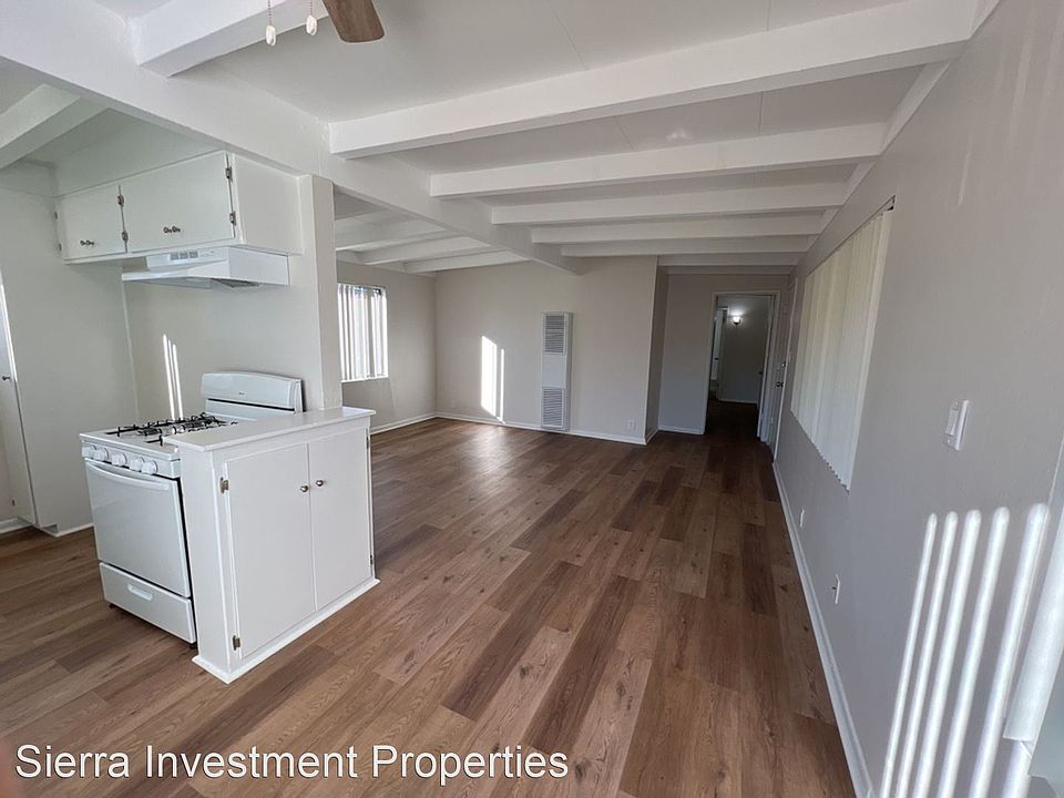 1st image of 6121 Whitsett Ave APT 7